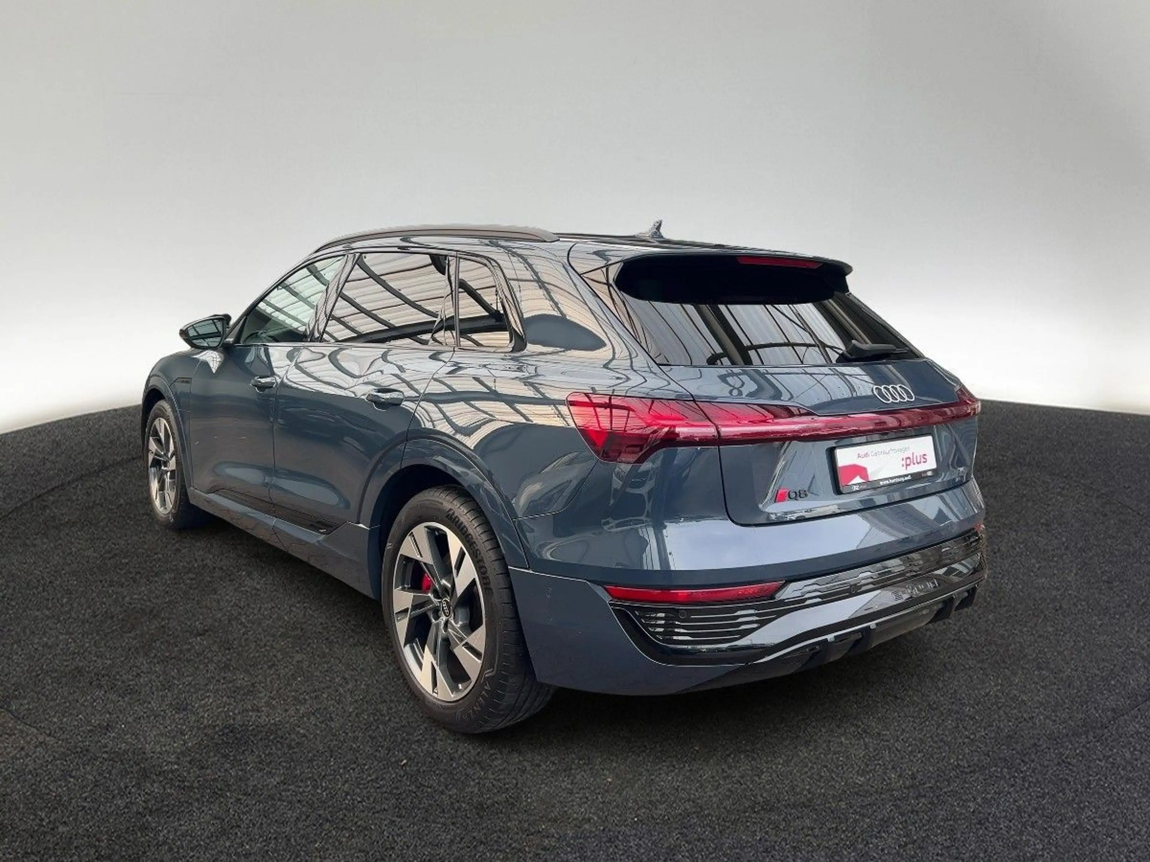 Audi Q8 e-tron 50 S line quattro Matrix Head-up Kamer — photo 3