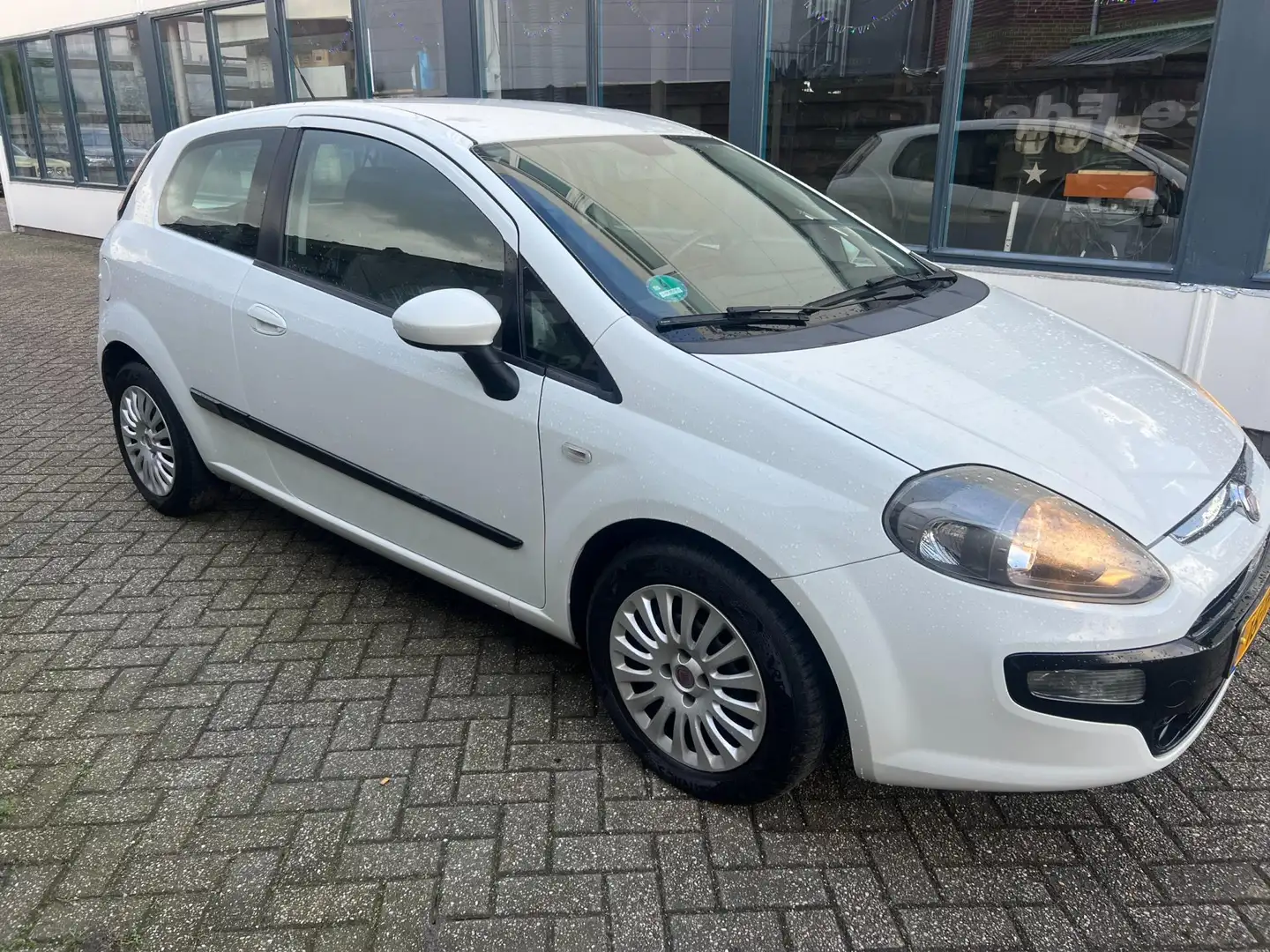 Fiat Punto Evo 1.3 M-Jet Mylife DIESEL Wit - 2