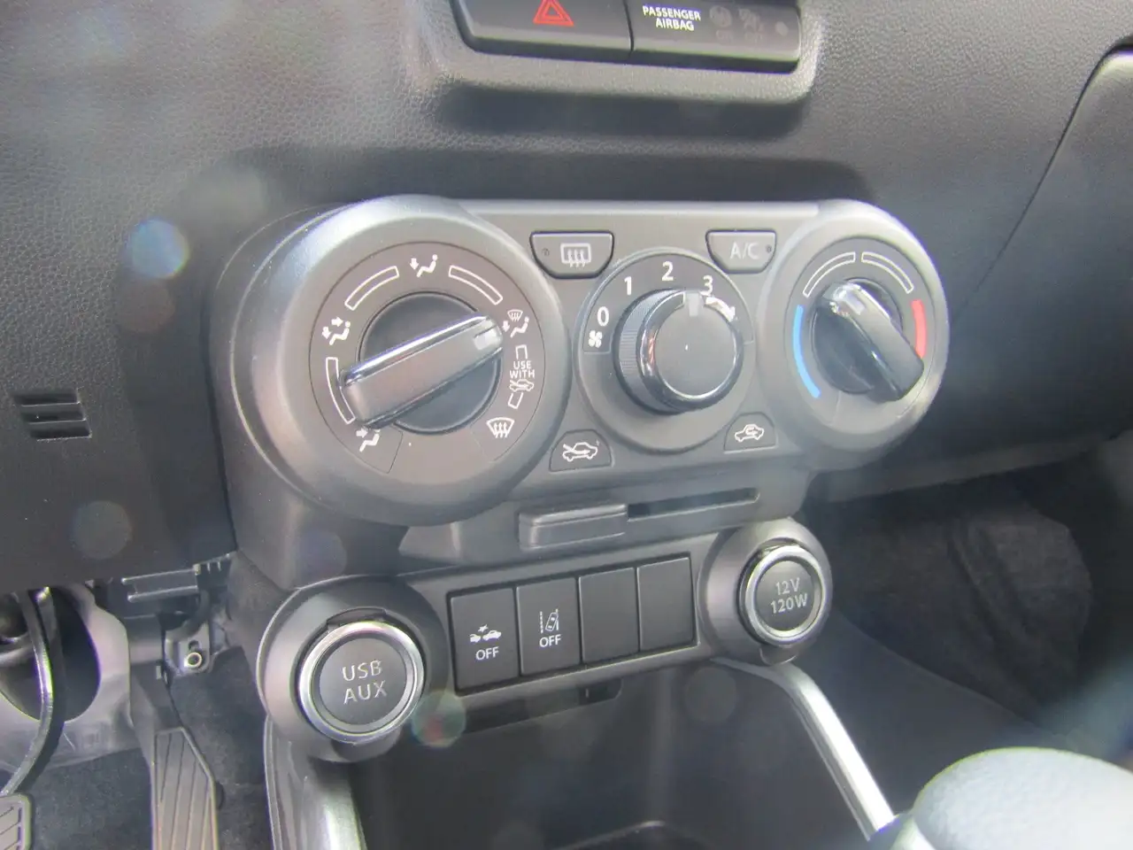 Suzuki Ignis 1.2Hyb.CVT Comfort NAVI LED Kamera Allwetter Klima 12