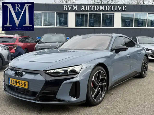 Audi RS e-tron GT 93 kWh VAN € 69.900,- VOOR € 60.877,- UW LENTEVOOR