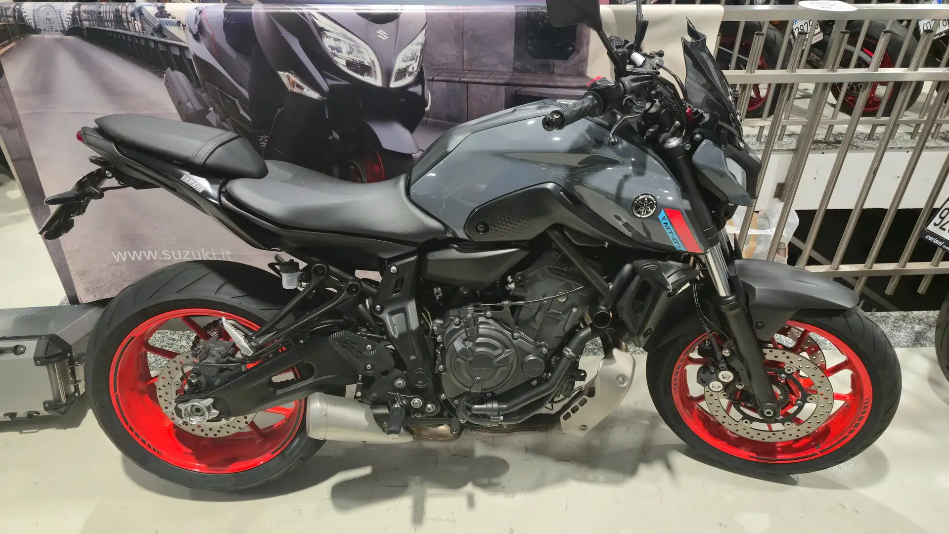 Yamaha MT-07 DEPOTENZIATA 35 KW - ABS Grigio - 1
