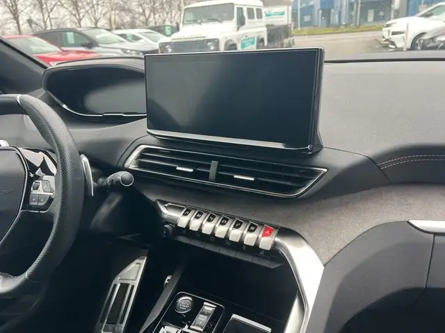 Peugeot 3008 view 12