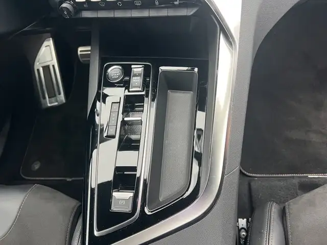 Peugeot 3008 view 11