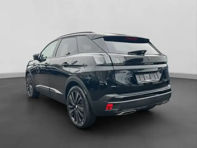 Peugeot 3008 view 3