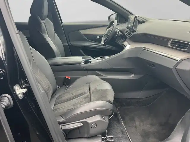 Peugeot 3008 view 9
