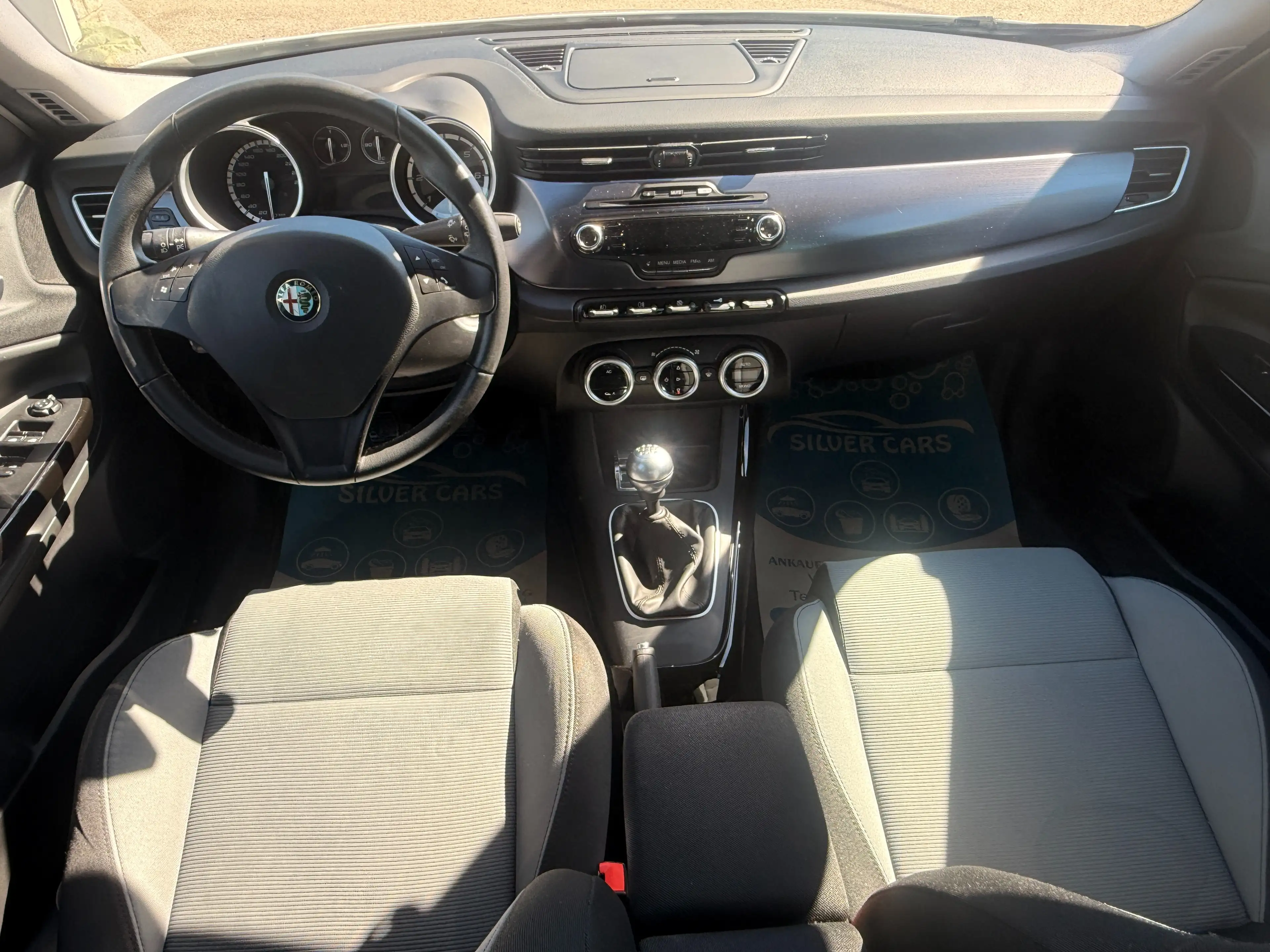 Alfa Romeo Giulietta Giulietta 1,6 JTD — photo 9