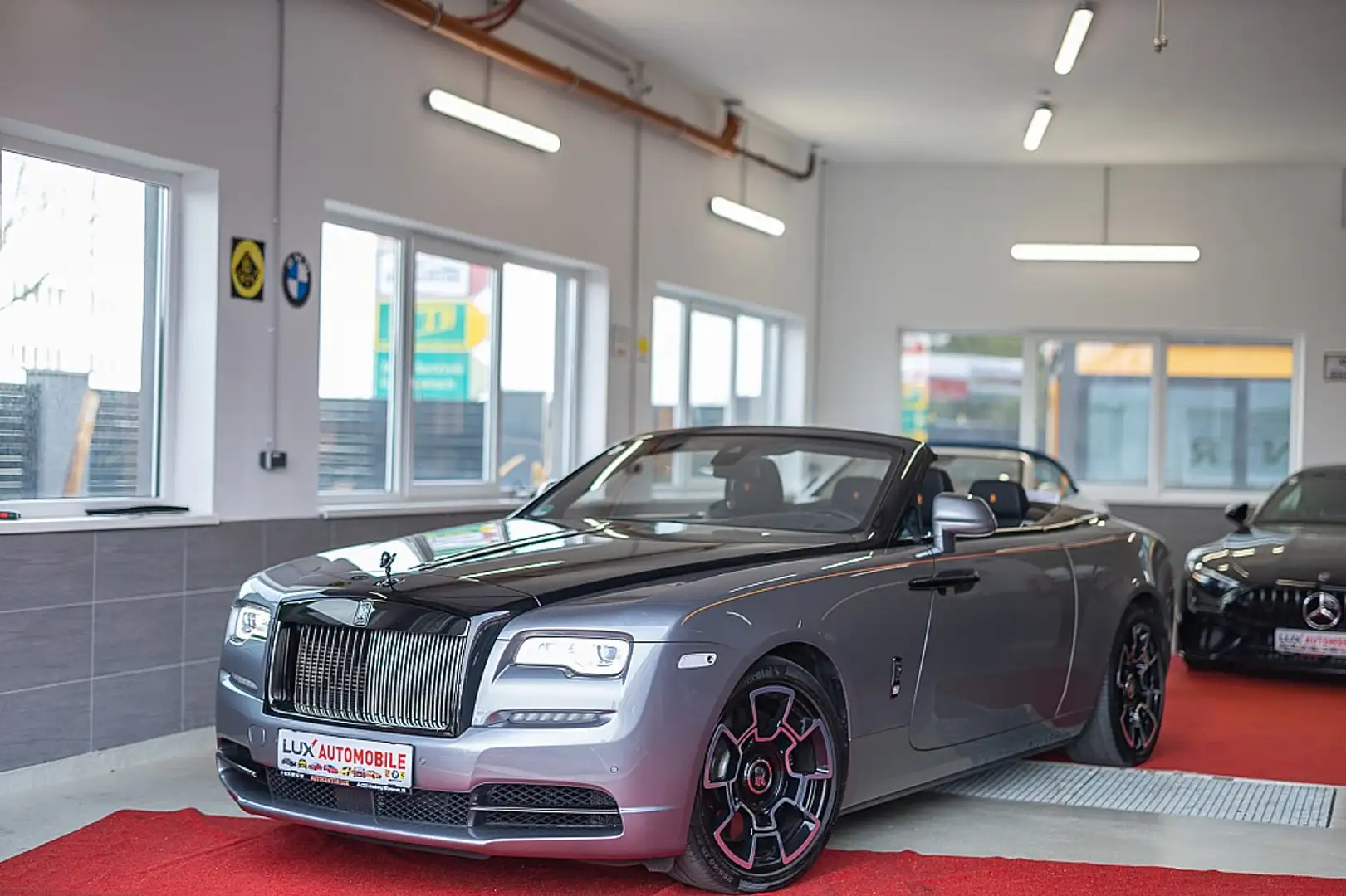 Rolls-Royce Dawn 6.6 V12 Black Badge Grigio - 2