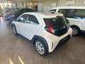 Toyota Aygo X 1.0 Active 72cv s-cvt Weiß - thumbnail 2