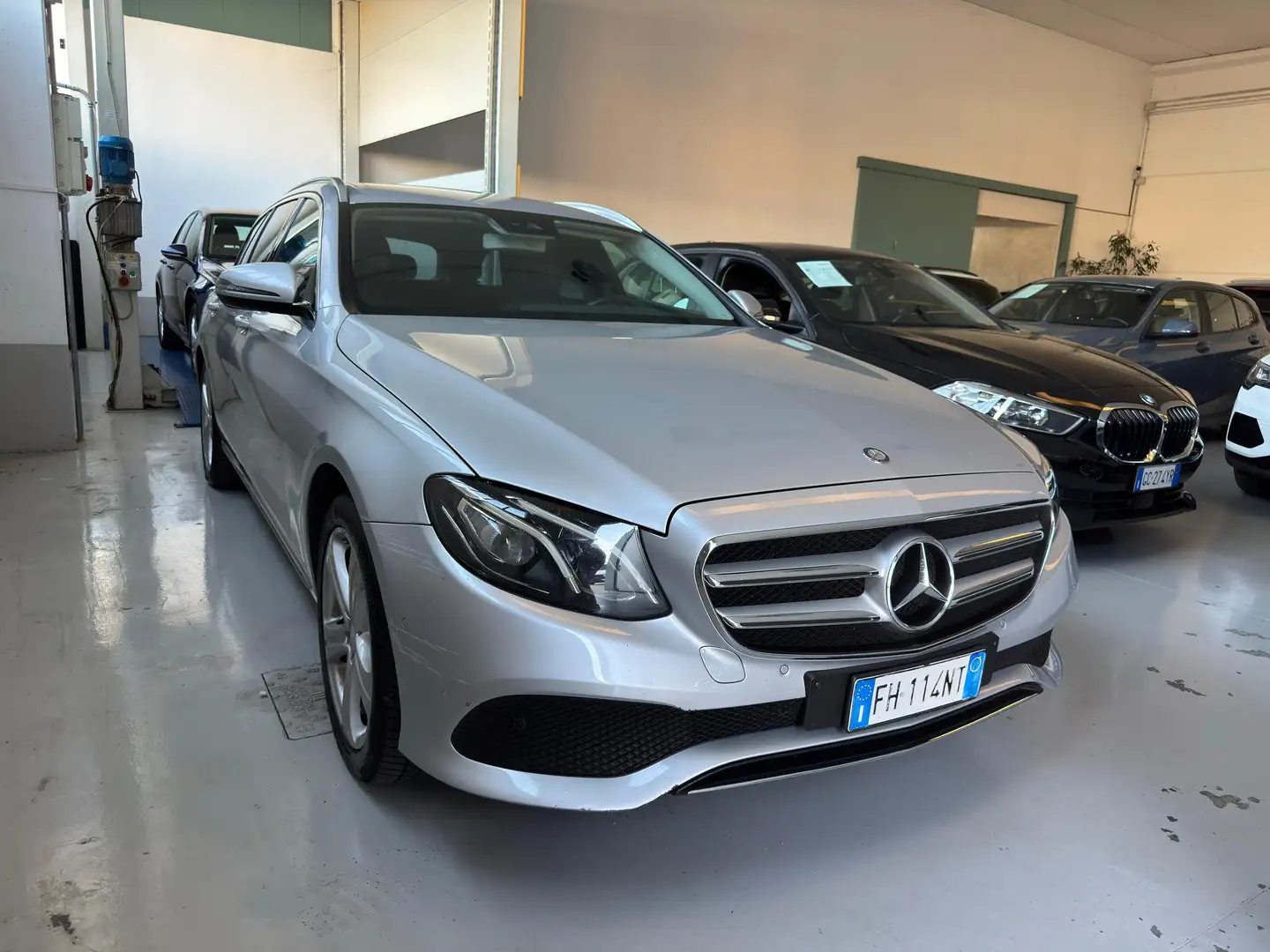 Mercedes-Benz E 220 Classe E - S213 SW SW d Sport auto Argento - 2