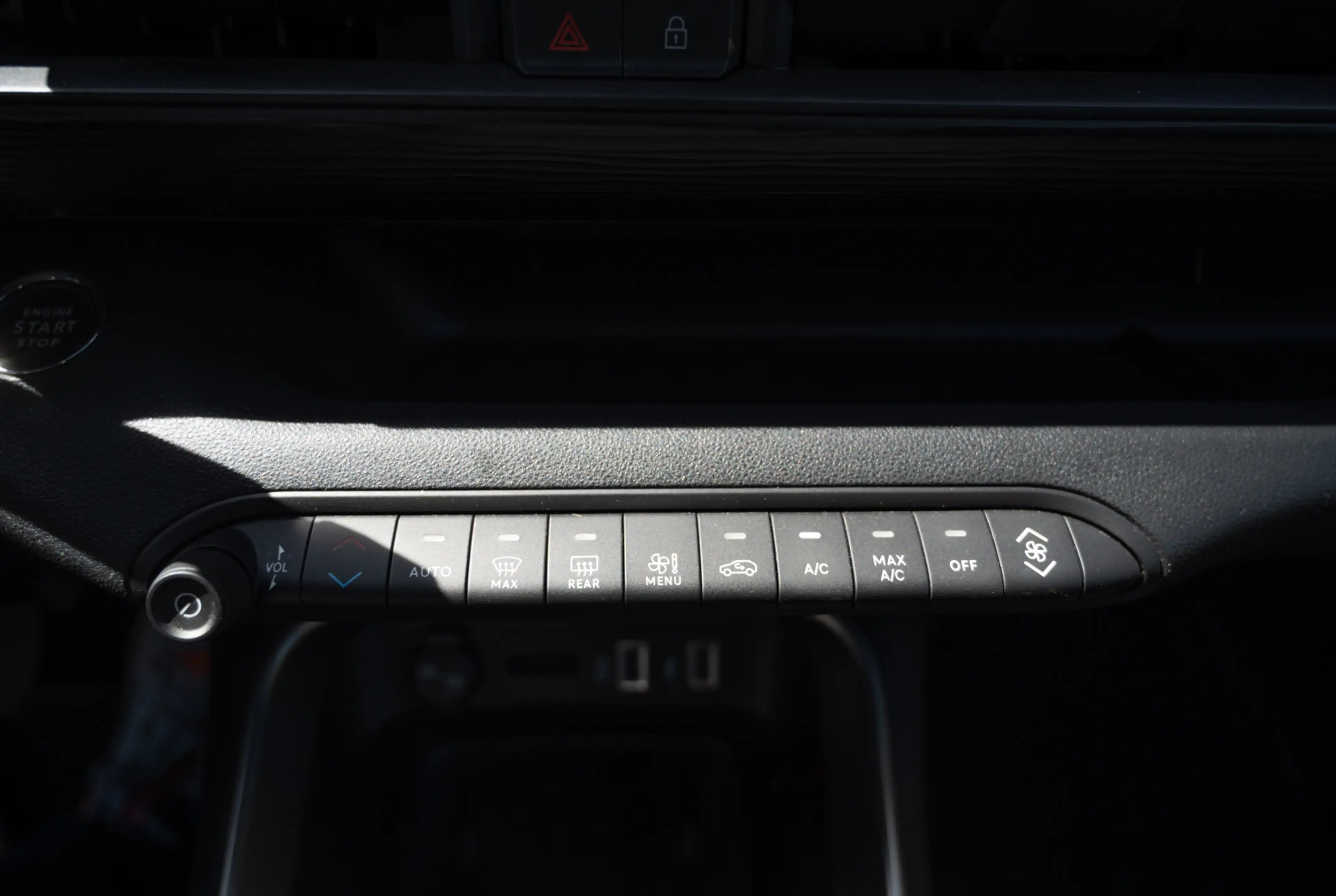 Jeep Others Altitude 1.2 GDI 100 *MIRROR-SCREEN*ACC*DAB* *INVENTUR-SALE* — photo 9