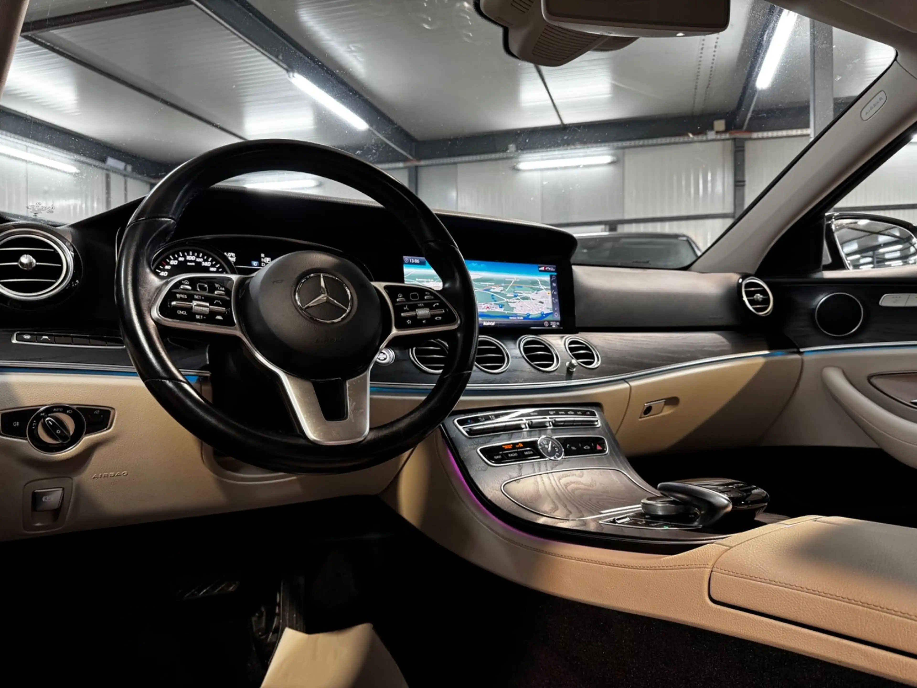 Mercedes-Benz E 220 d T AVANTGARDE MBEAM*BSNSS*DIST*SBLF*1.HAND — photo 12