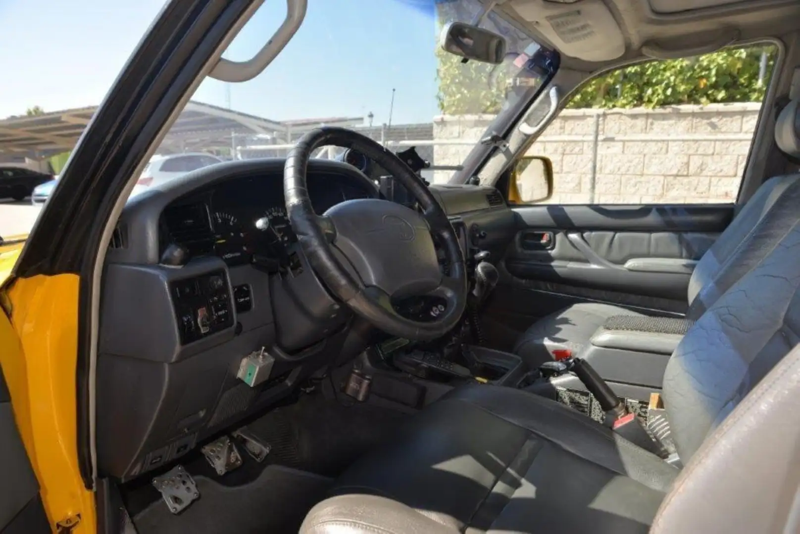 Toyota Land Cruiser Gelb - 2