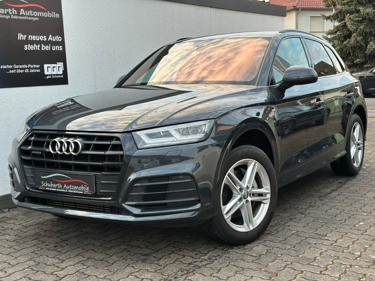 Audi Q5 50 TFSI e quattro sport 2x Sline LED AHK Navi PDC Grau - 1