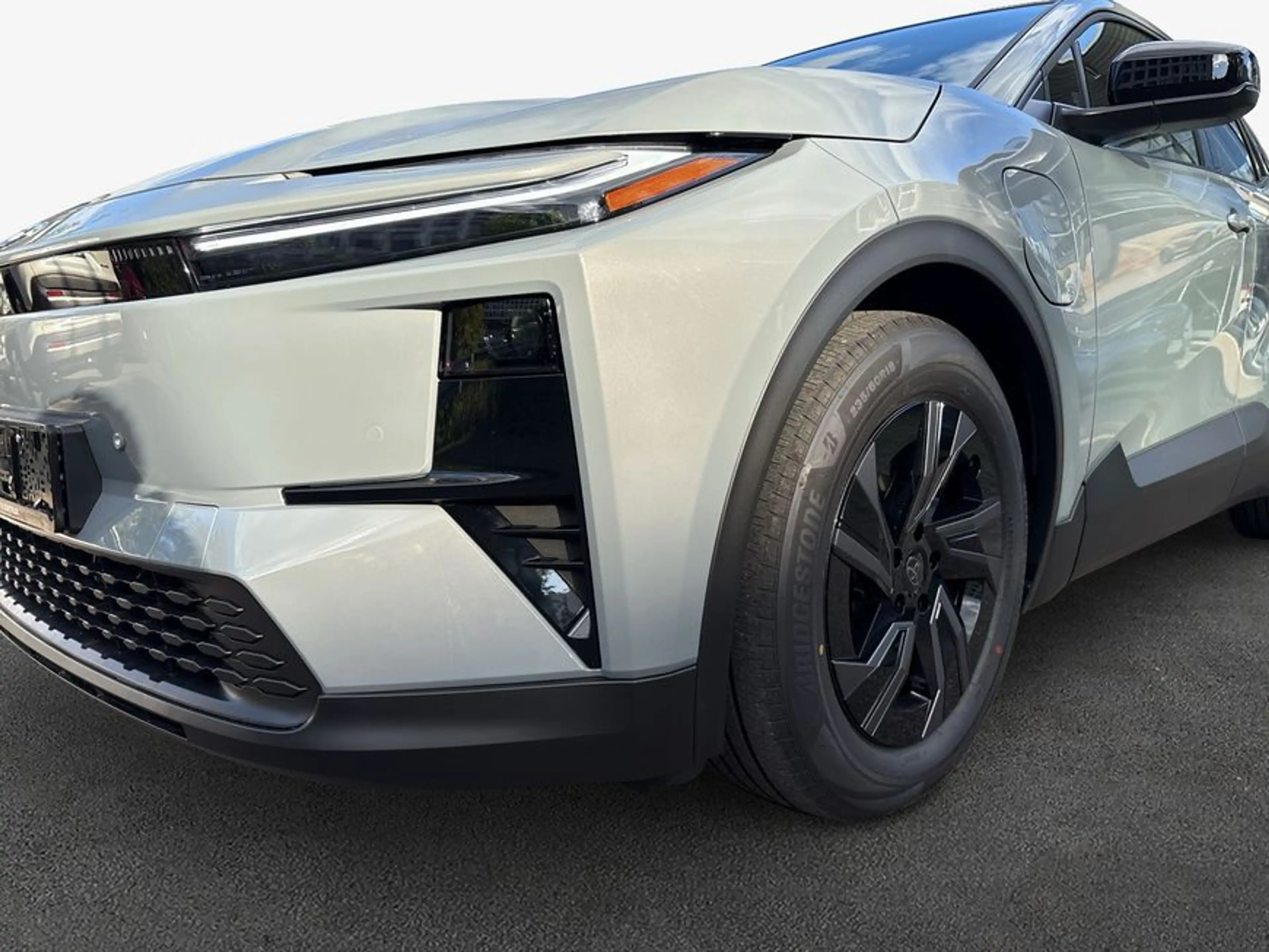 Toyota C-HR+ + 77kWh Teamplayer Navi Kamera Matrix-LED PDC — photo 7