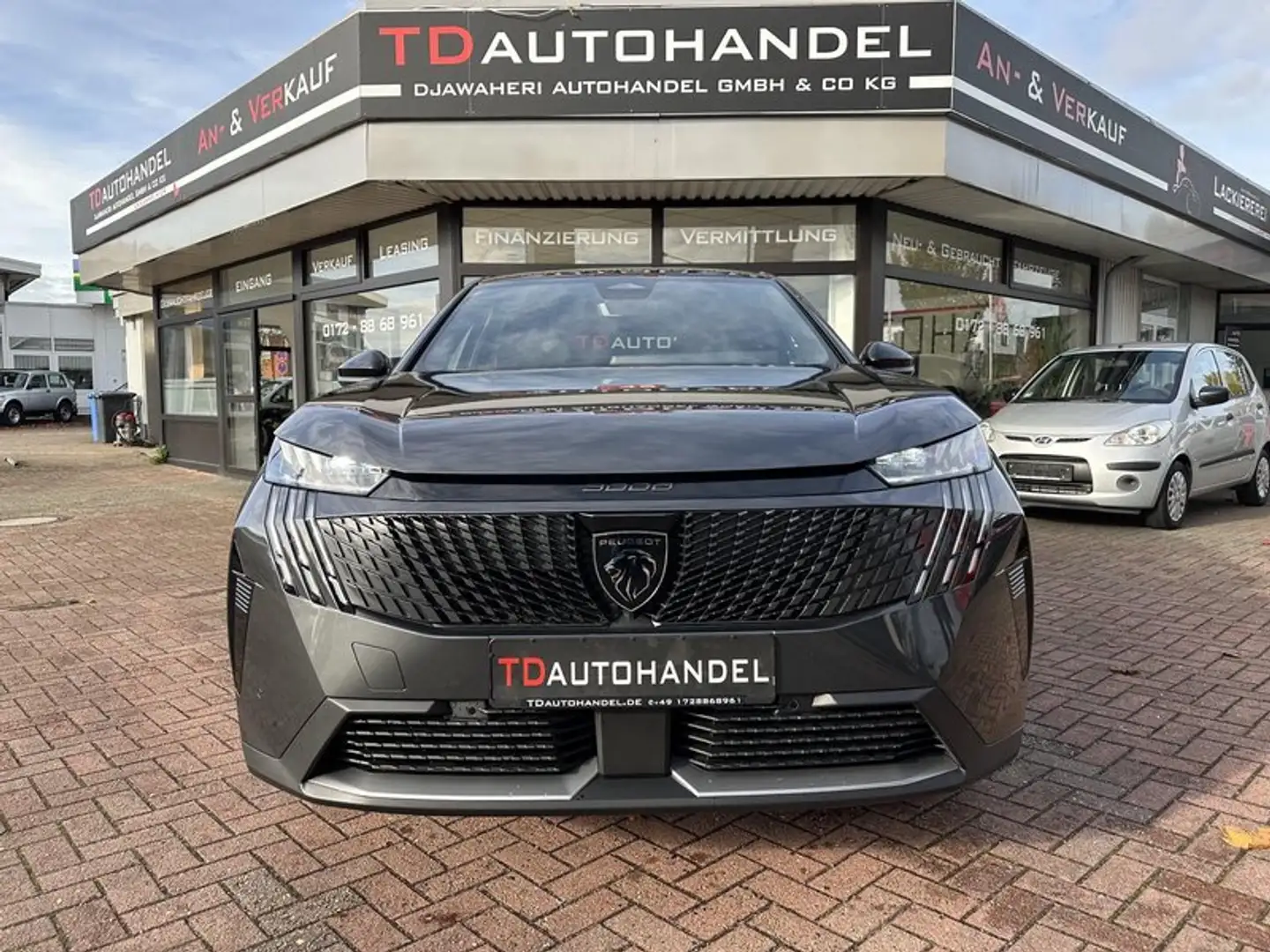 Peugeot 3008 Hybrid 145 GT Full-LED / Kamera 180° / ACC Grau - 2