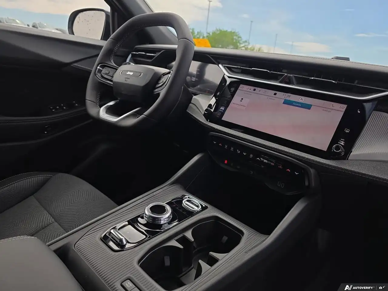 Jeep Cherokee снимка Jeep Cherokee
