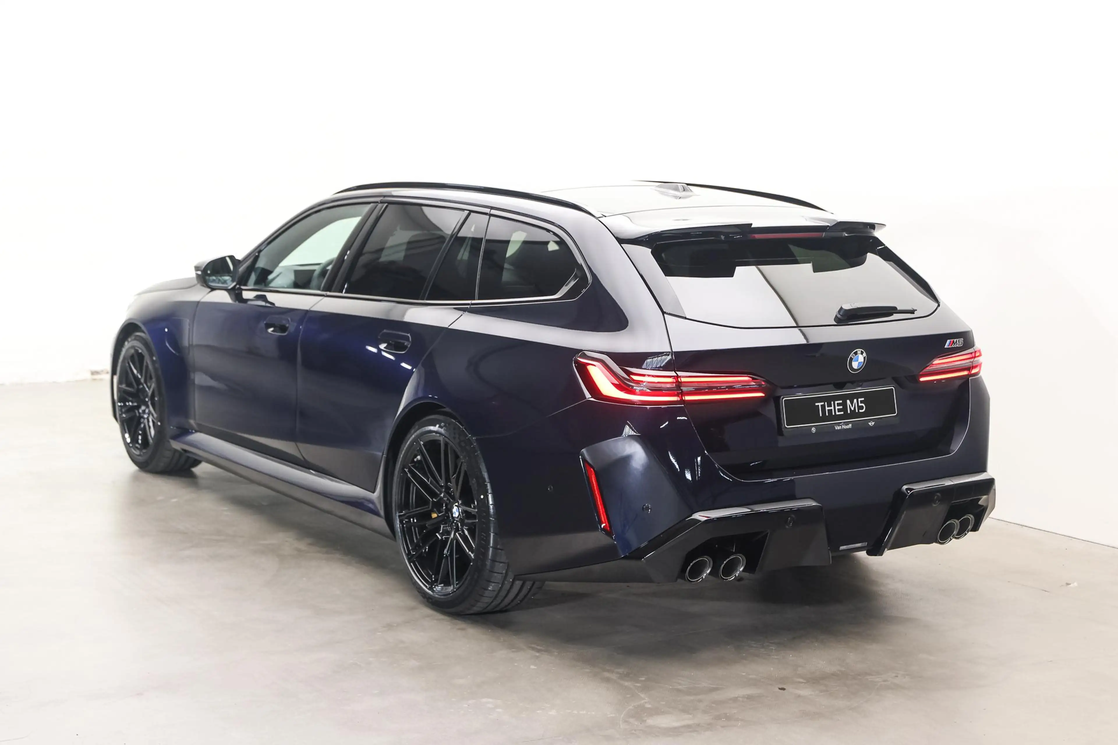 BMW M5 Touring Automaat / M Drive Professional / Panorama — photo 2
