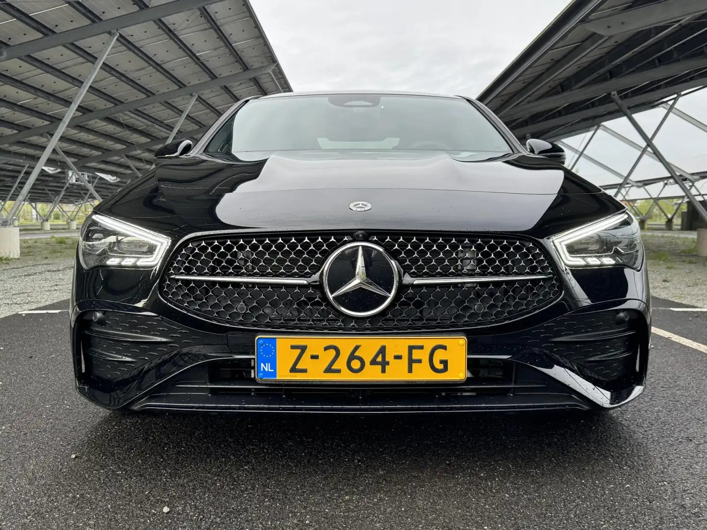 Mercedes-Benz CLA 180 AMG Line | Burmester | Panoramadak | Stoel/stuurve Zwart - 2