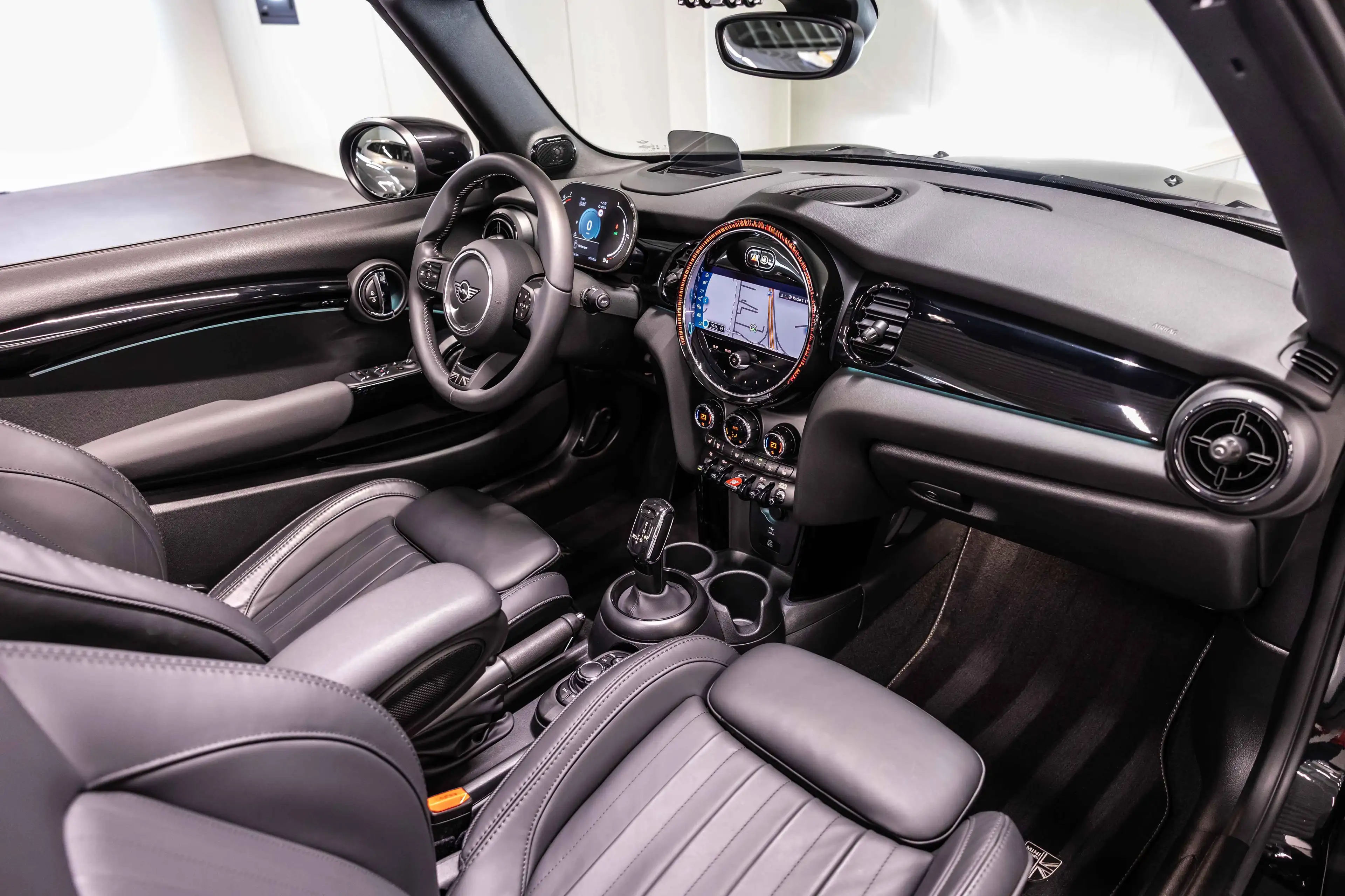 MINI Cooper Cabrio H&K | Nappa leder — photo 13