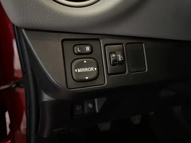 Toyota Yaris view 12