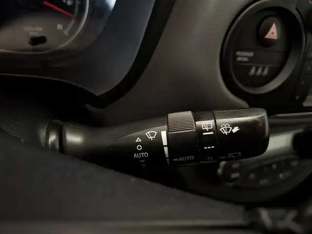 Toyota Yaris view 14