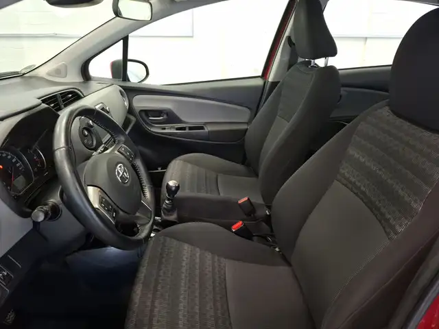 Toyota Yaris view 8