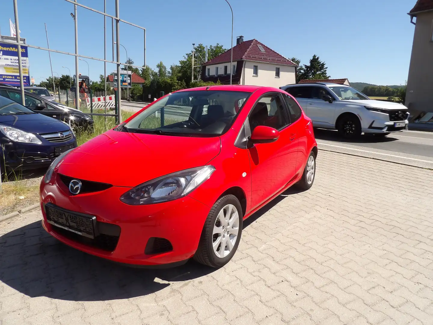 Mazda 2 1.3 Independence Sport Klima Radio HU AU Neu Rood - 1