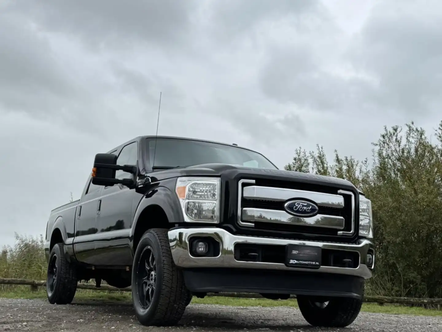 Ford F 250 Lariat 6.7L V8 B of C Rijbewijs, F250 Zwart - 2