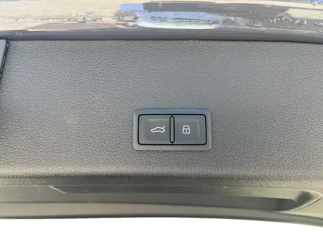 Audi Q8 55 e-tron quattro business Ansicht 22