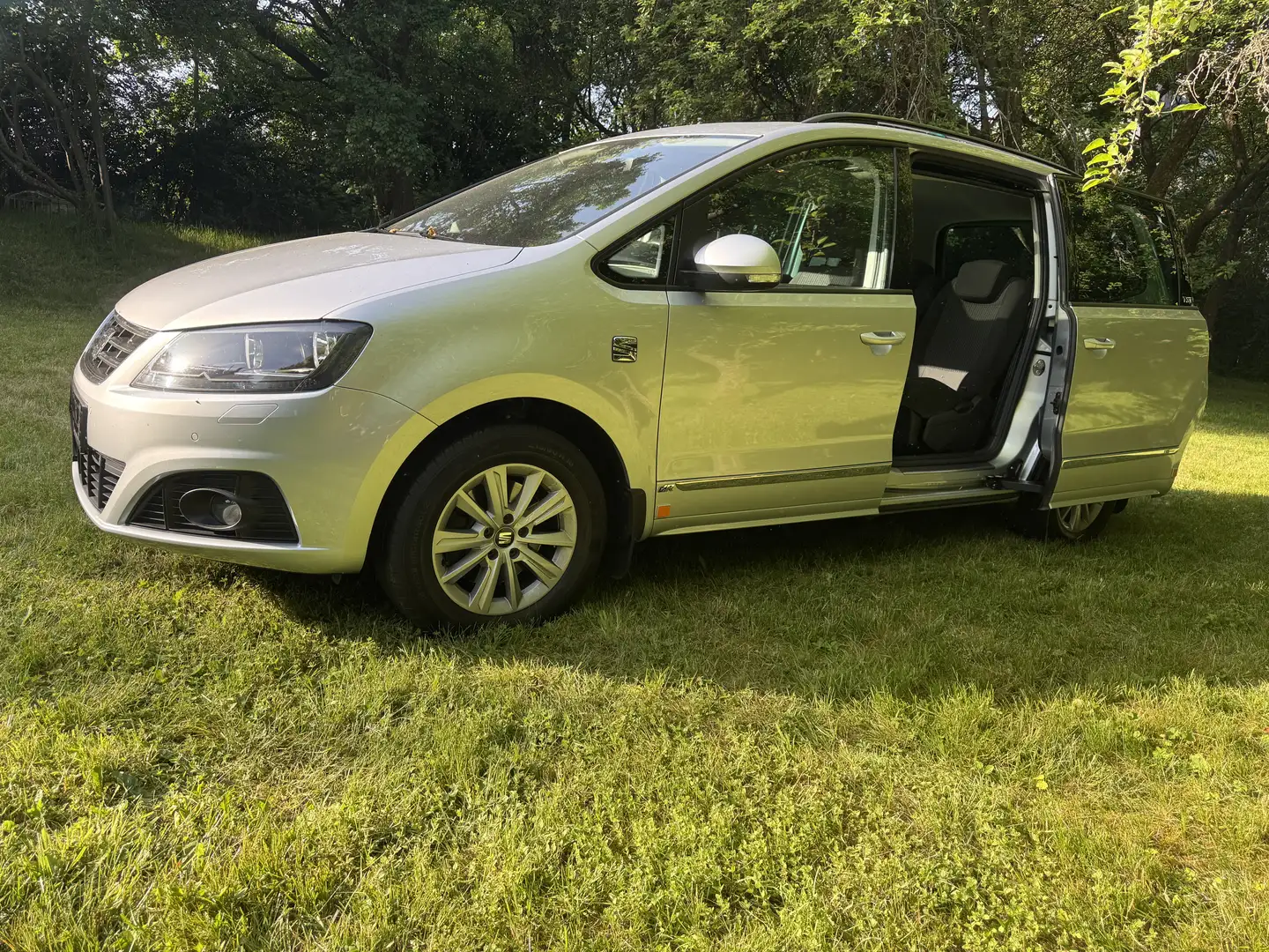 SEAT Alhambra 1.4 TSI Start & Stop Style AHK / SHZ / KAMERA - 1
