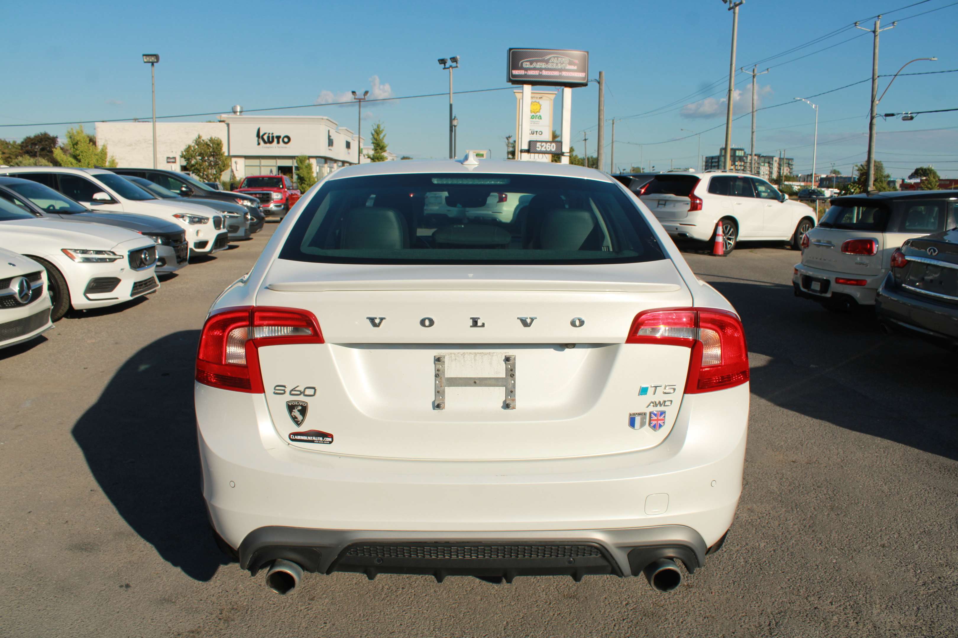 2018 Volvo S60 Dynamic - Image 6