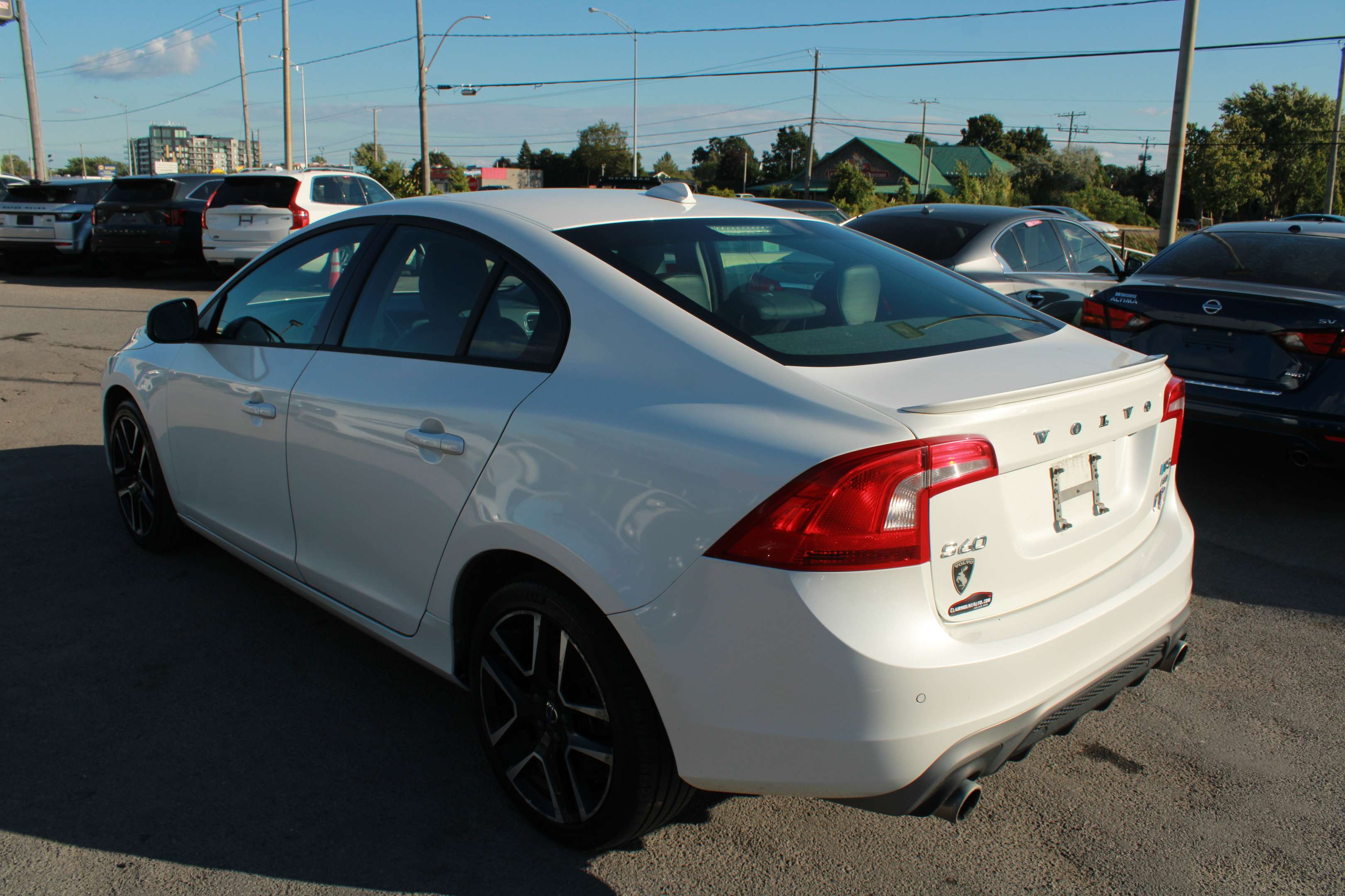 2018 Volvo S60 Dynamic - Image 5