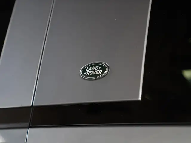 Land Rover Defender 110 X-DYN SE 3.0 250 AWD Ansicht 26