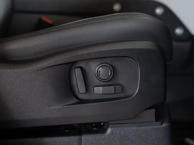 Land Rover Defender 110 X-DYN SE 3.0 250 AWD Ansicht 18