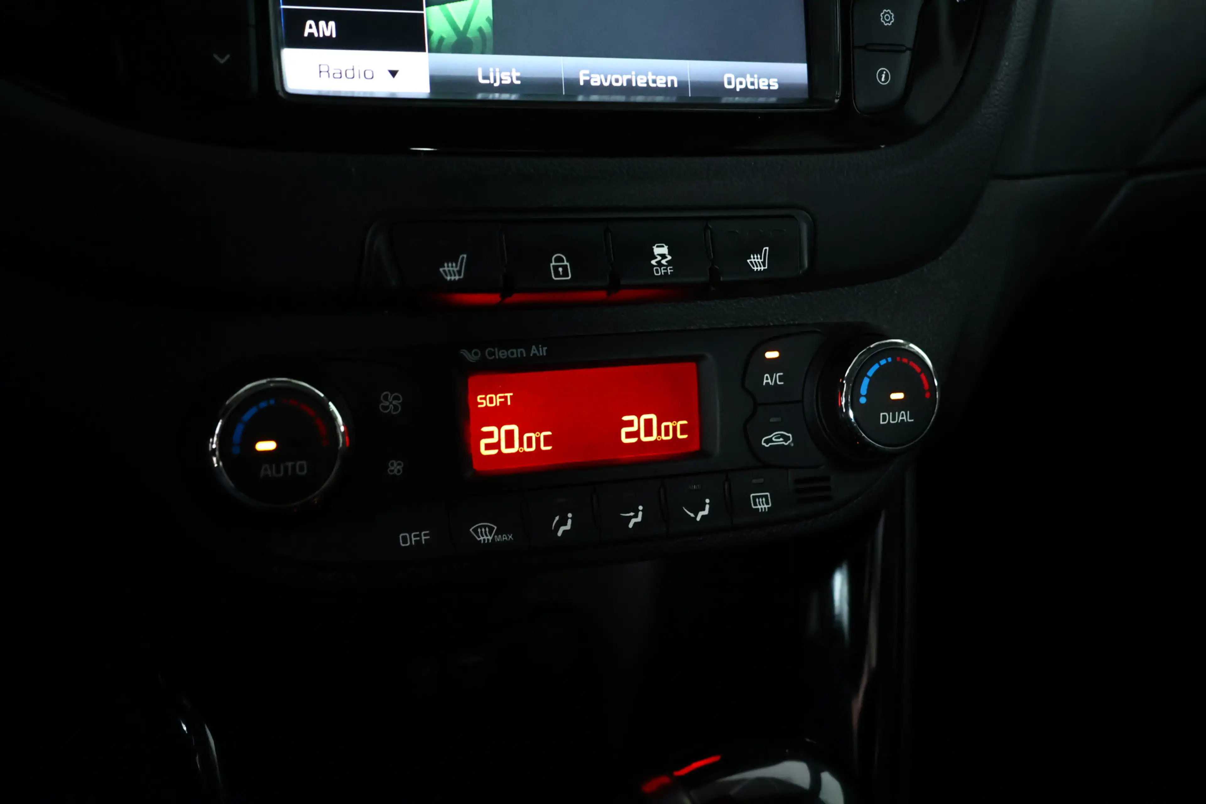Kia Rio 1.4 CVVT DynamicLine / Automaat / Navi / Camera / — photo 16