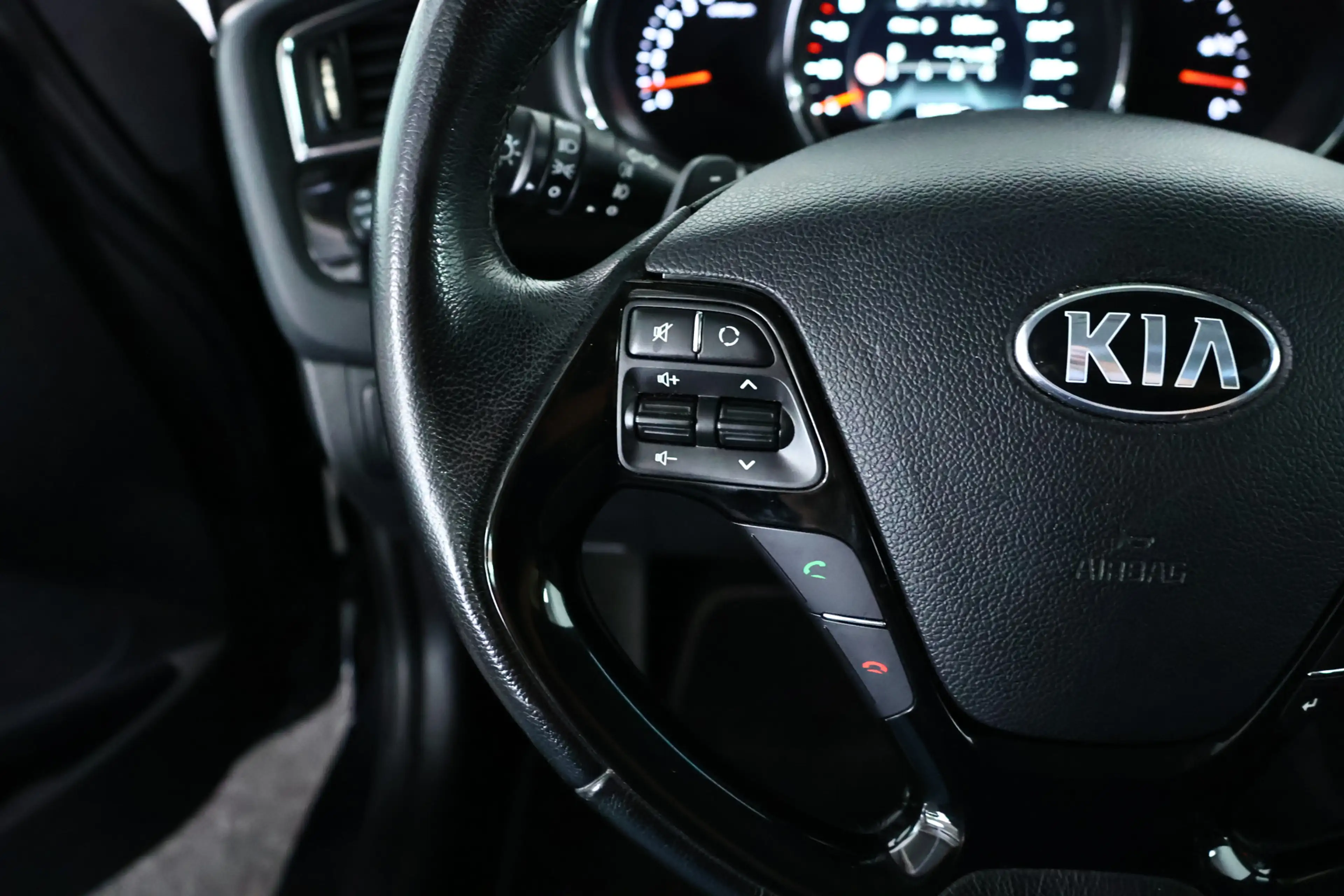 Kia Rio 1.4 CVVT DynamicLine / Automaat / Navi / Camera / — photo 19