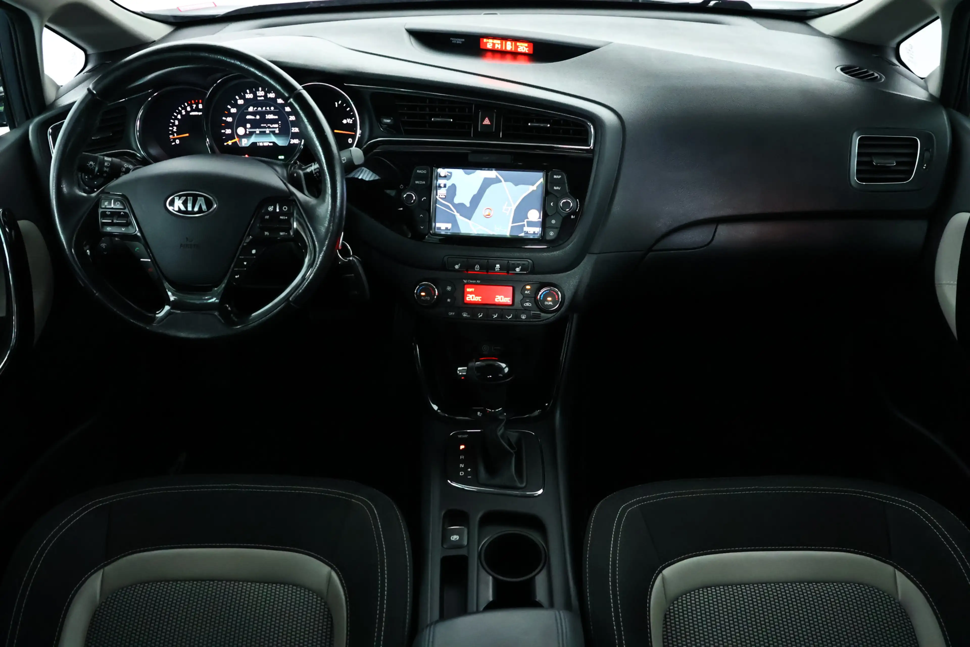 Kia Rio 1.4 CVVT DynamicLine / Automaat / Navi / Camera / — photo 28