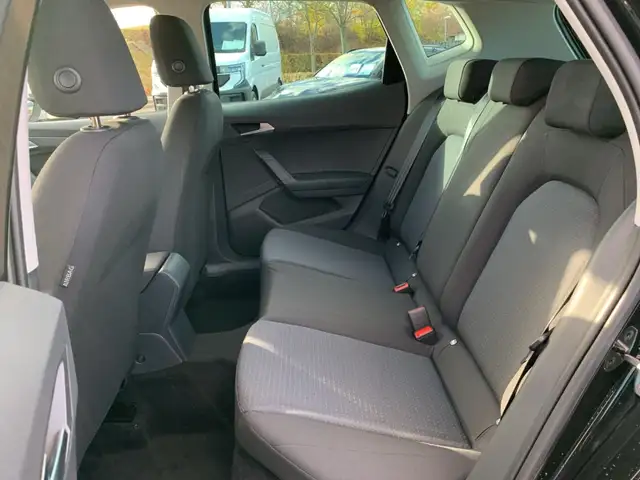 Seat Arona view 11