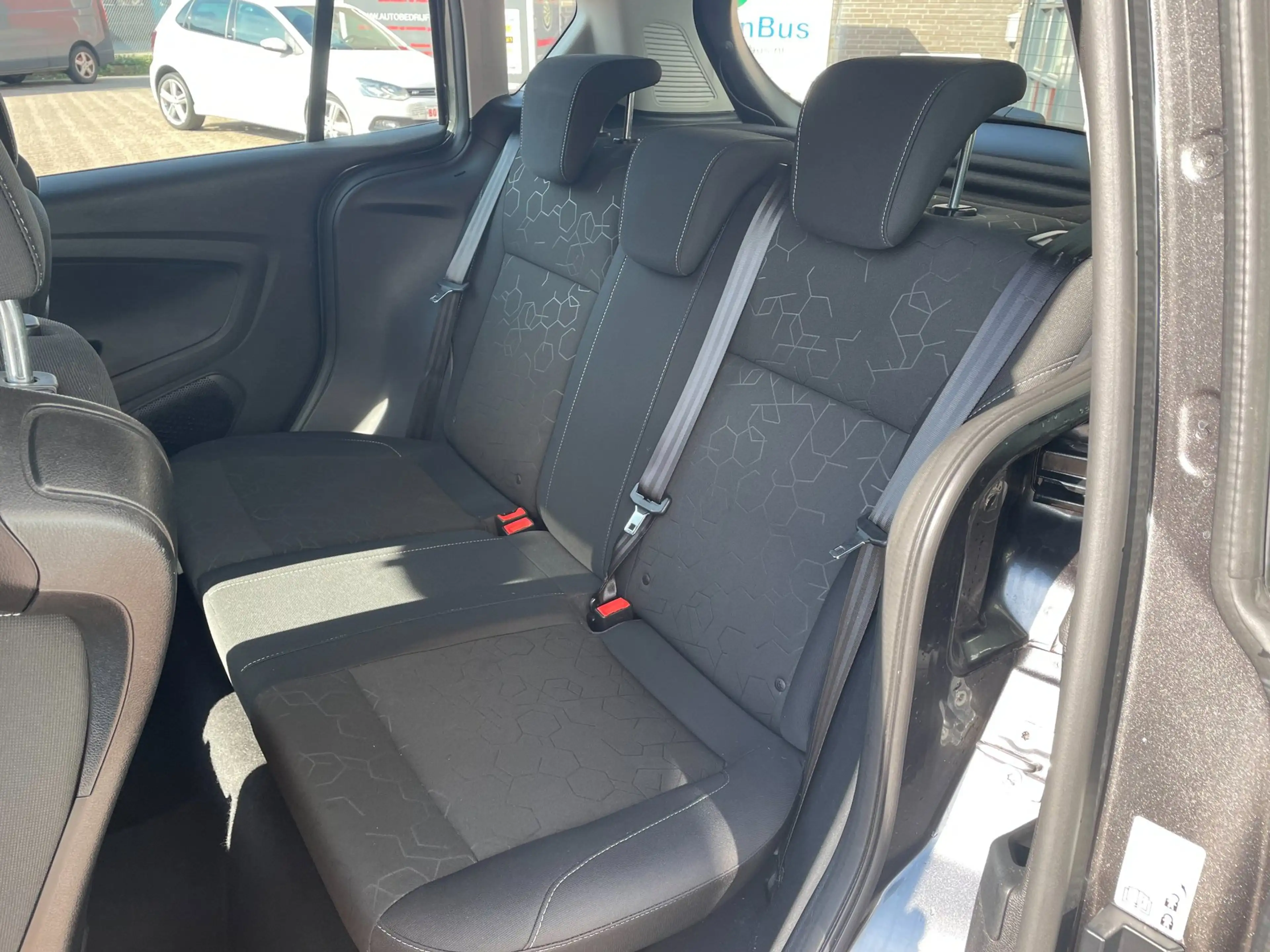 Ford B-Max 1.0 EcoBoost Titanium — photo 6