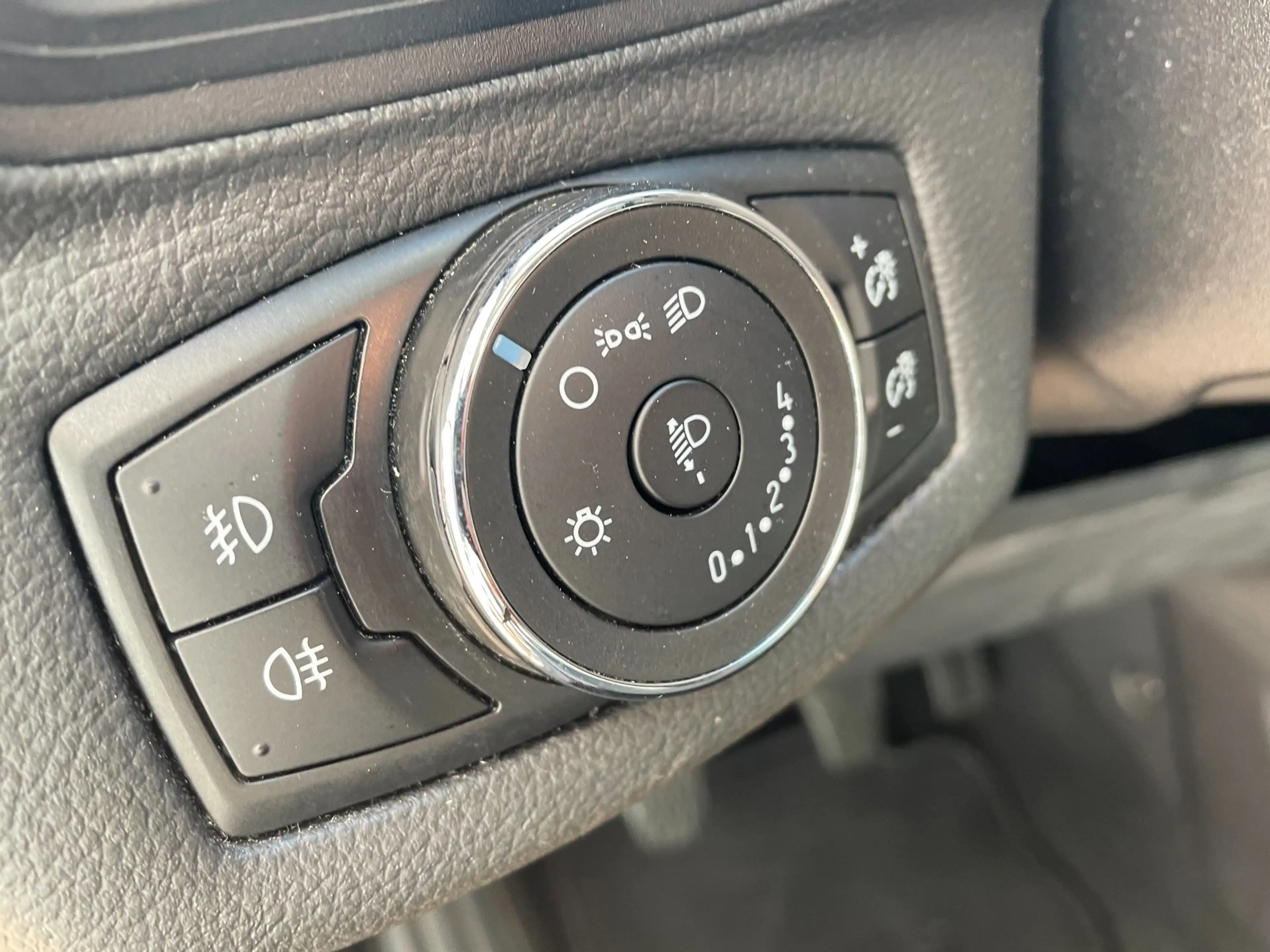 Ford B-Max 1.0 EcoBoost Titanium — photo 13