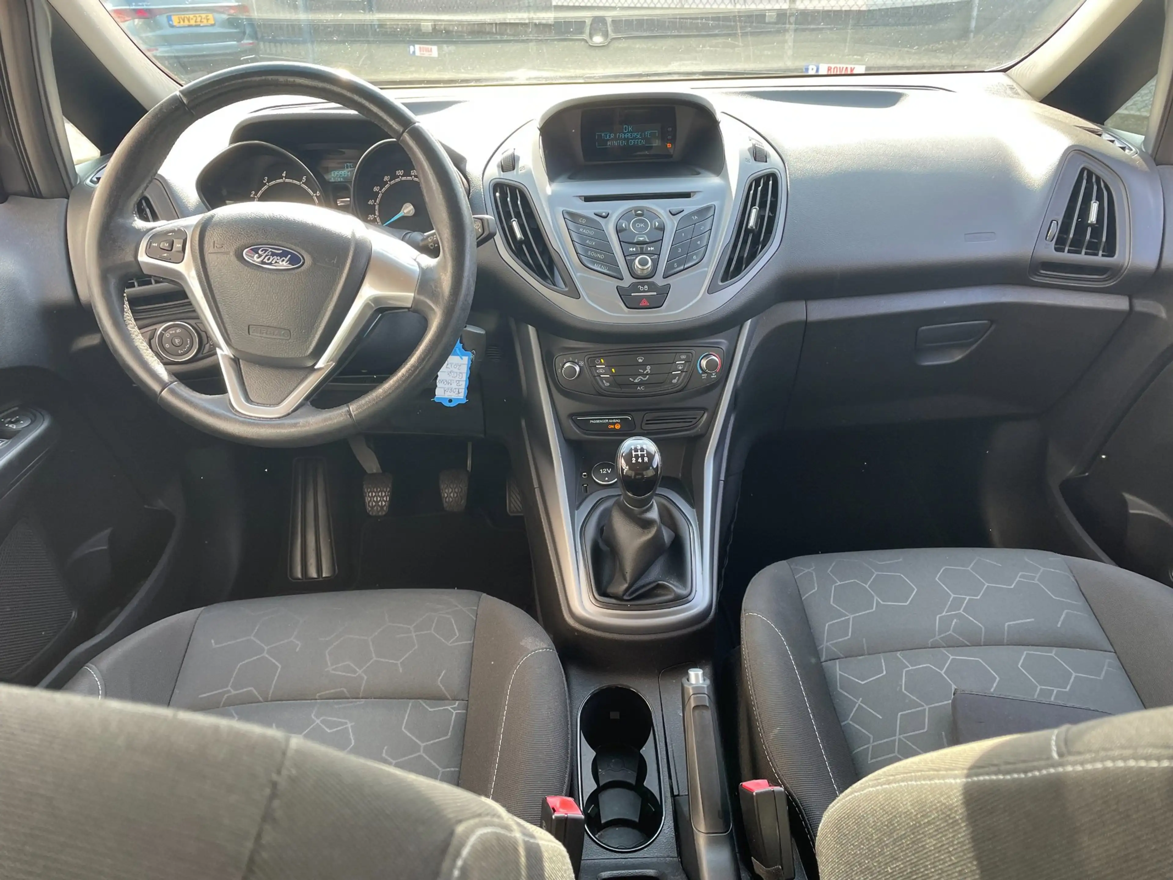 Ford B-Max 1.0 EcoBoost Titanium — photo 8