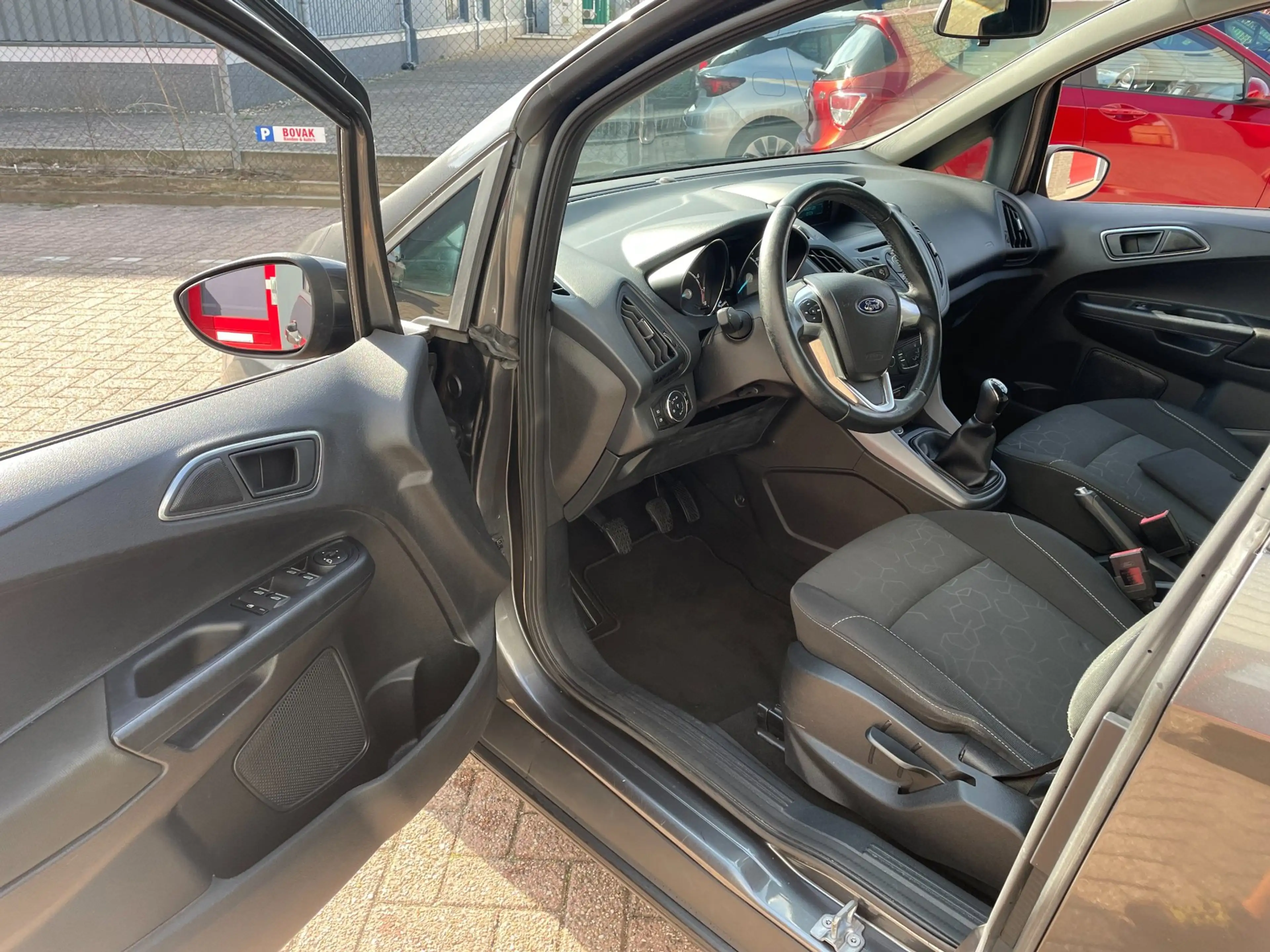 Ford B-Max 1.0 EcoBoost Titanium — photo 5