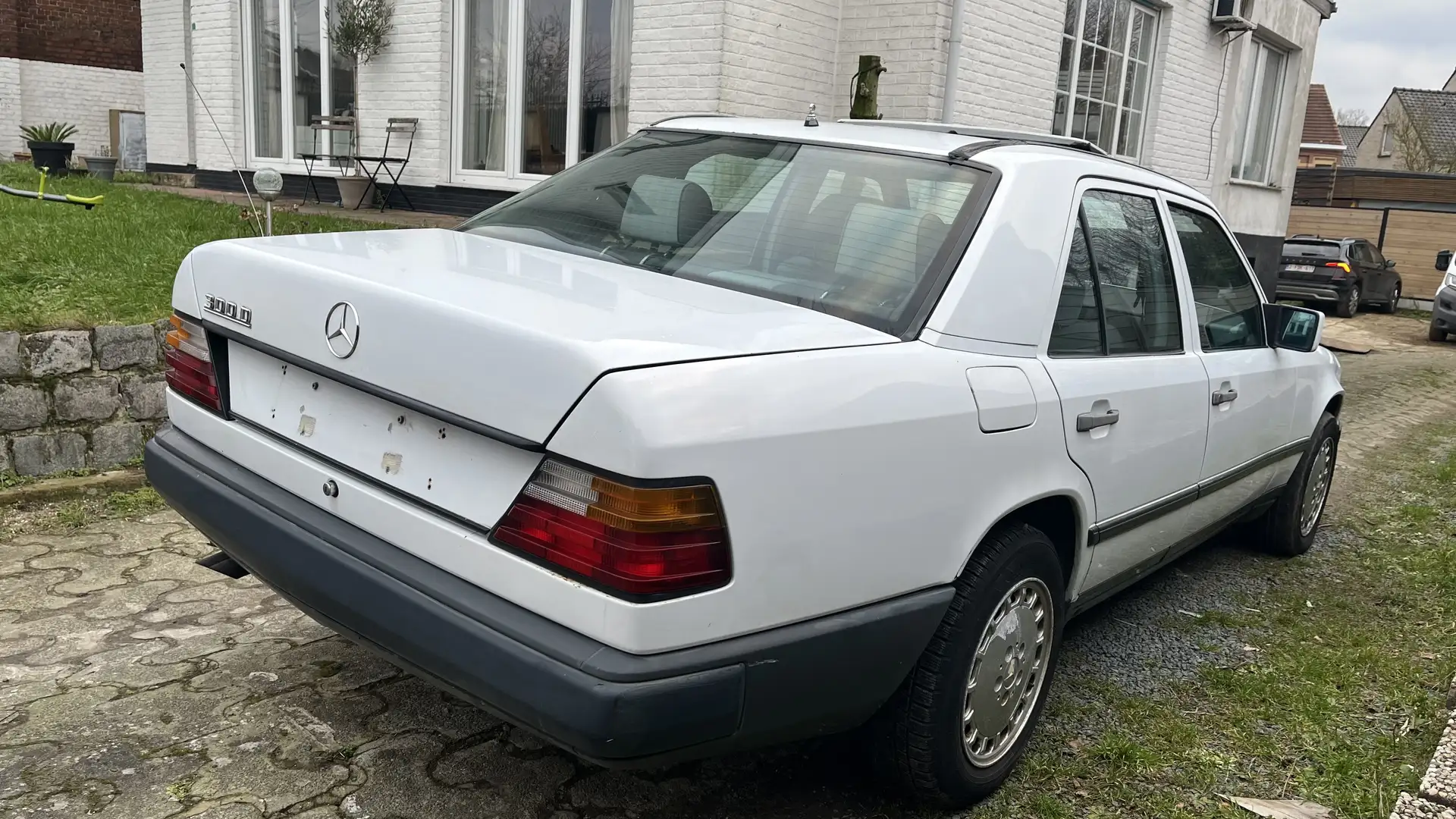 Mercedes-Benz 300 300 D !!! OLDTIMER !!! AUTOMATIQUE Blanc - 2