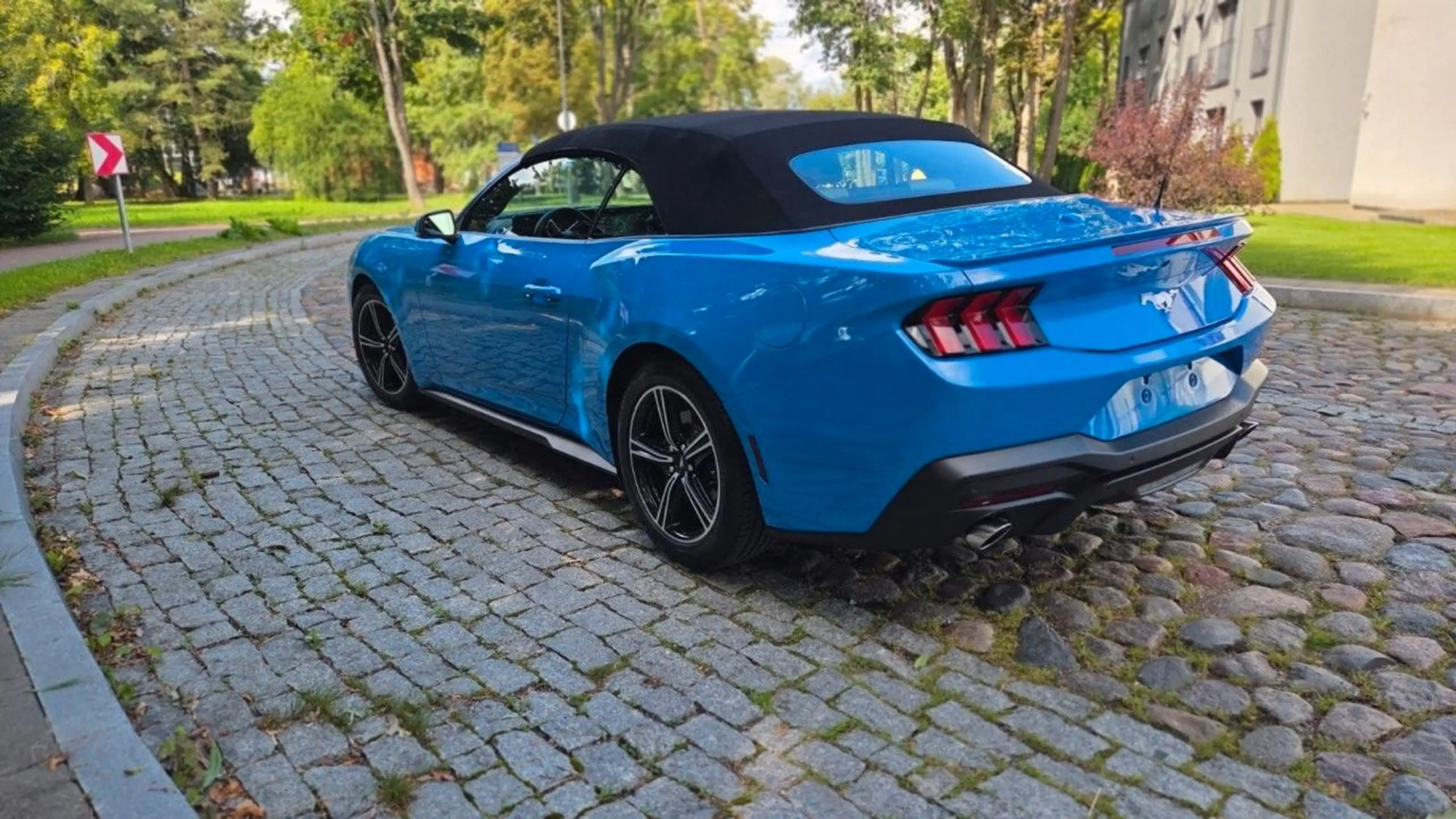 Ford Mustang EcoBoost*Premium*Grabber Blue*Garantie — photo 9