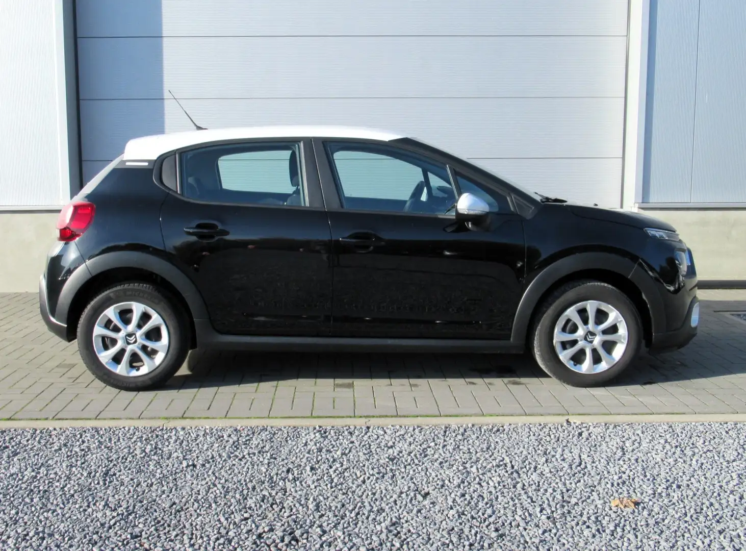 Citroen C3 1.2i PureTech / Airco / PDC / Bluetooth / ... Noir - 2