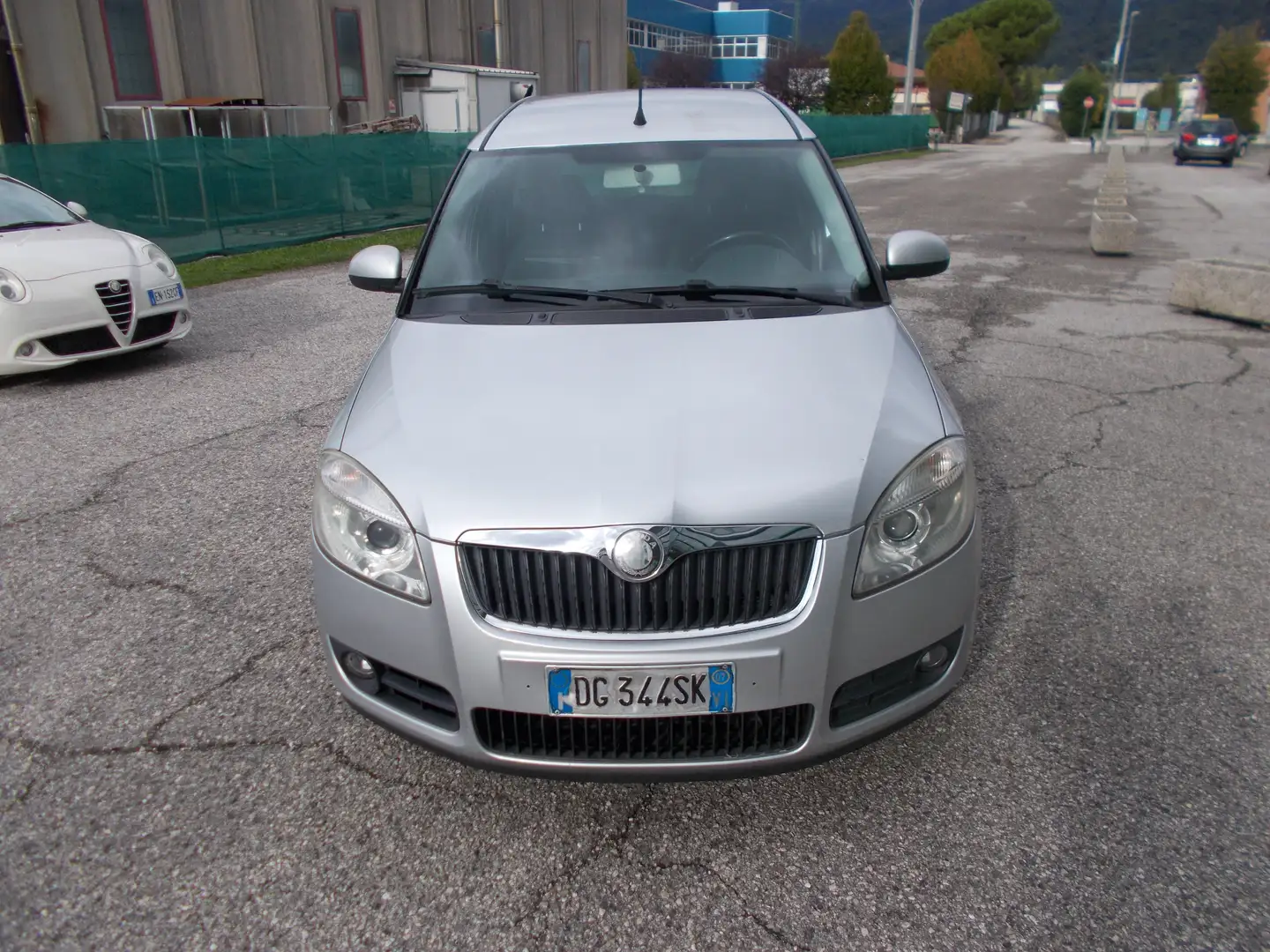 Skoda Roomster Roomster 2006 1.4 Comfort OK NEOPATENTATI Argento - 1