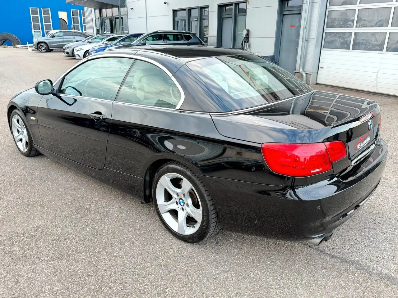 BMW 325i CABRIOLET 218 ch | ARRIÈRE |