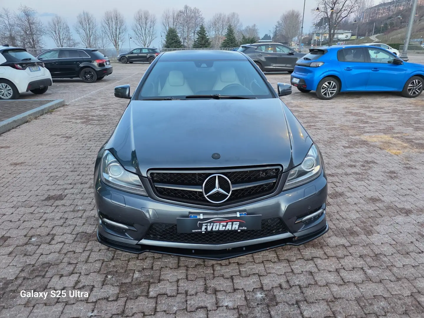 Mercedes-Benz C 220 C 220 CDI BlueEFFICIENCY Coupé Avantgarde Grau - 2
