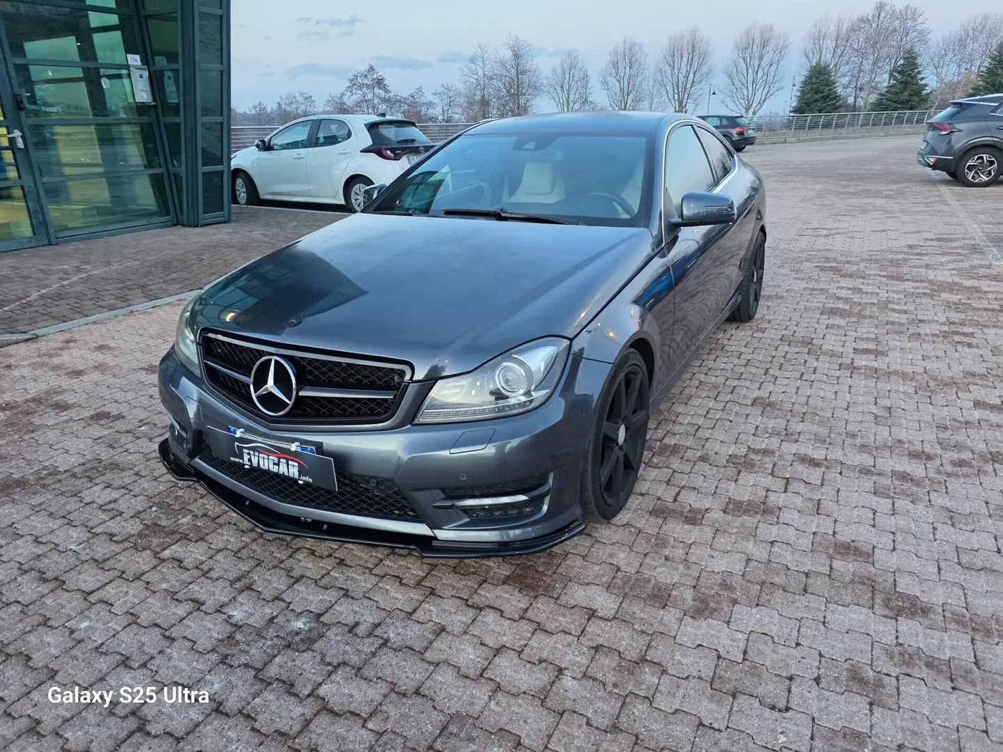 Mercedes-Benz C 220 C 220 CDI BlueEFFICIENCY Coupé Avantgarde Grau - 1
