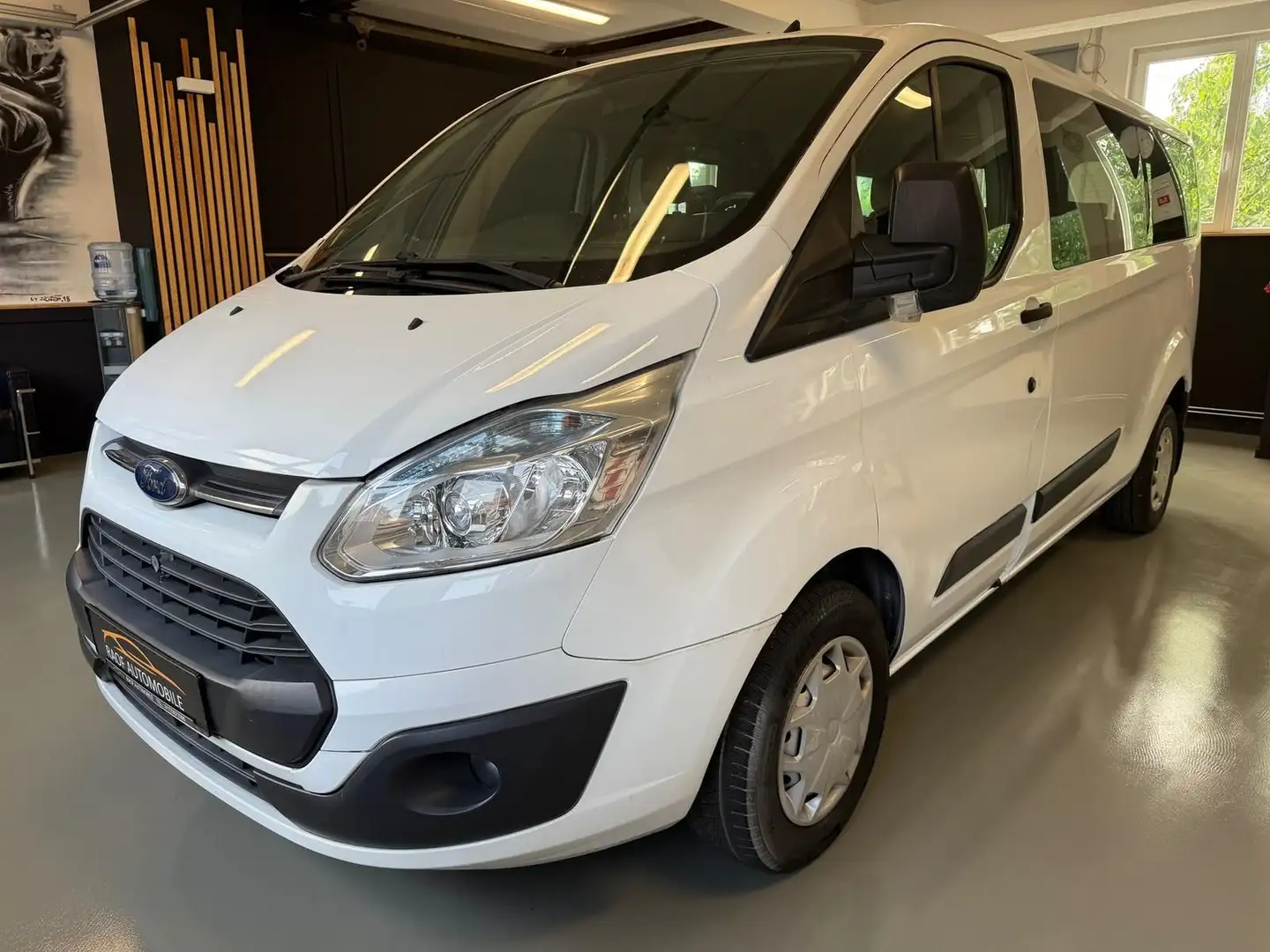 Ford Tourneo Custom Ford Transit Custom 2.2 TDCI 9 Sitzer Wit - 1